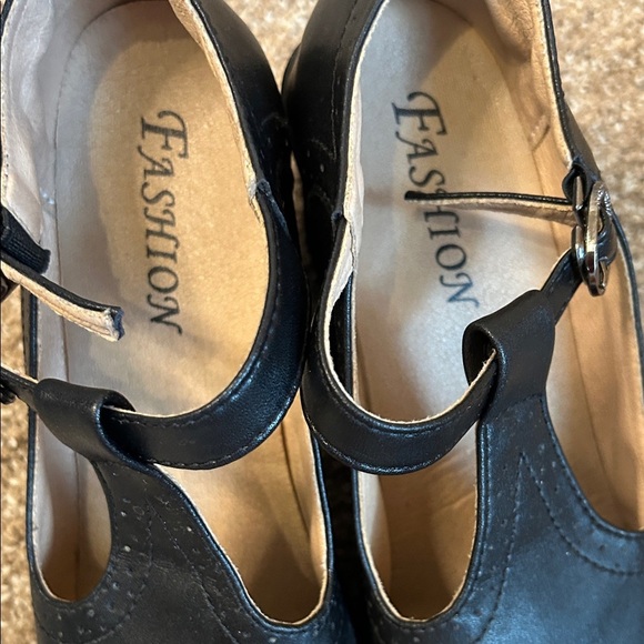 FA Black Chunky Heel T-Strap Shoes Black Mary Jane heels closed block toe SZ 6.5 - Picture 6 of 9